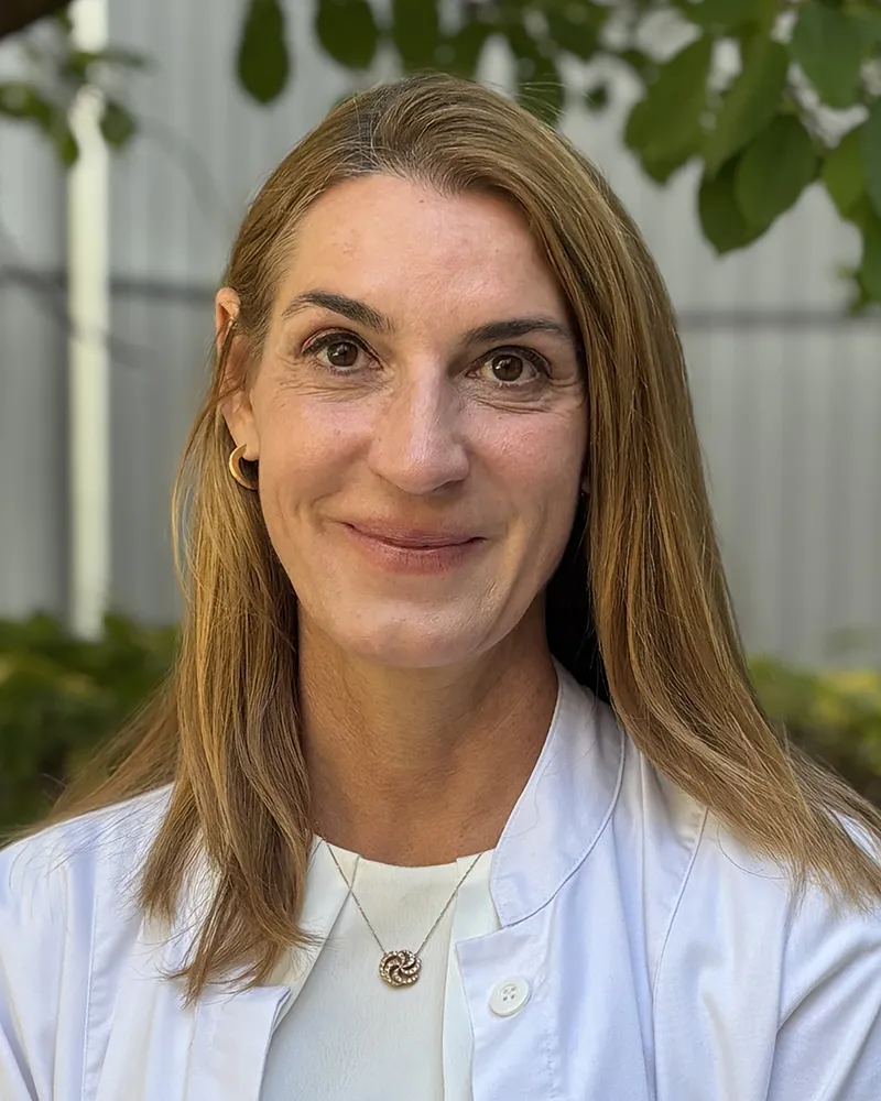 dr-djananpour-huelle-p1 Dr. Katharina Djananpour-Hülle